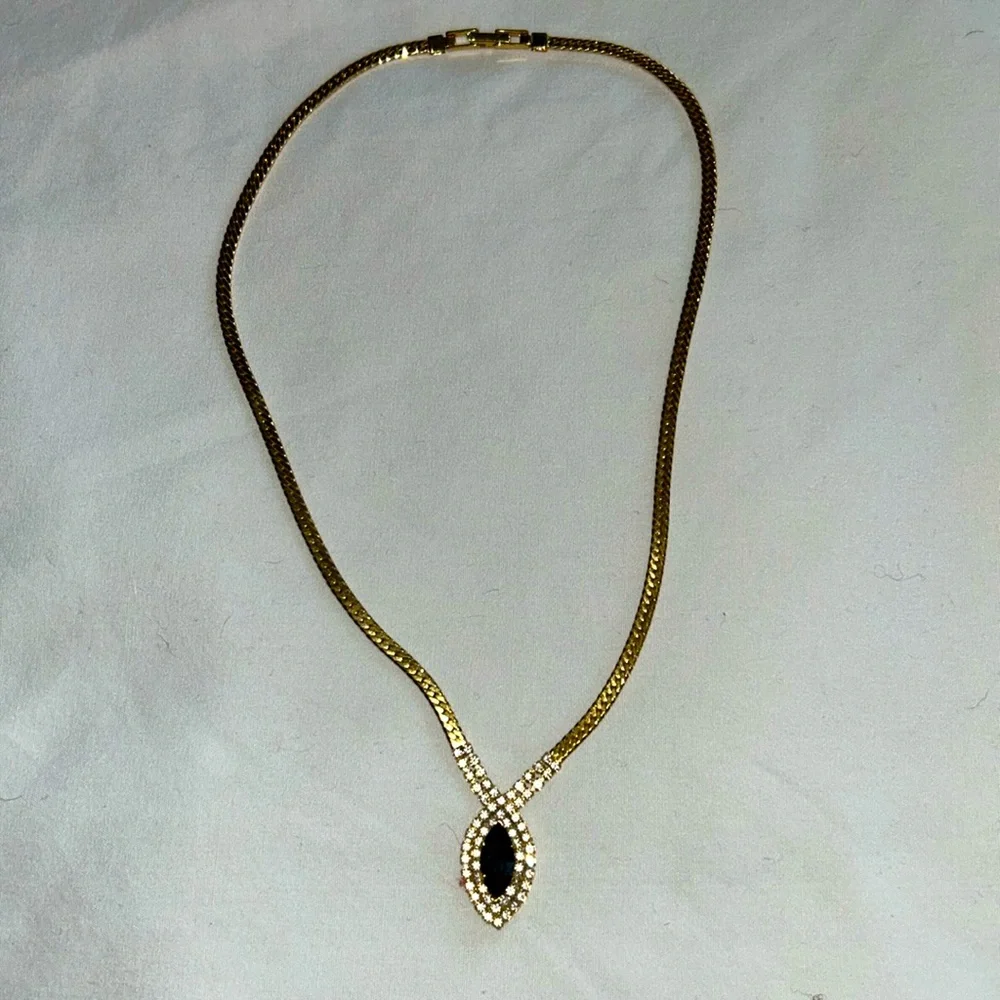 Beautiful LR Lady Remington vintage necklace - Picture 2 of 4